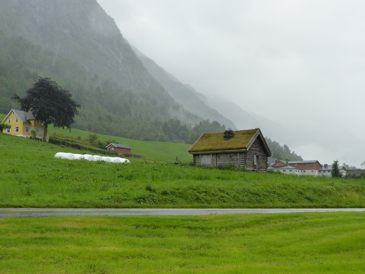 Olden — wodospady